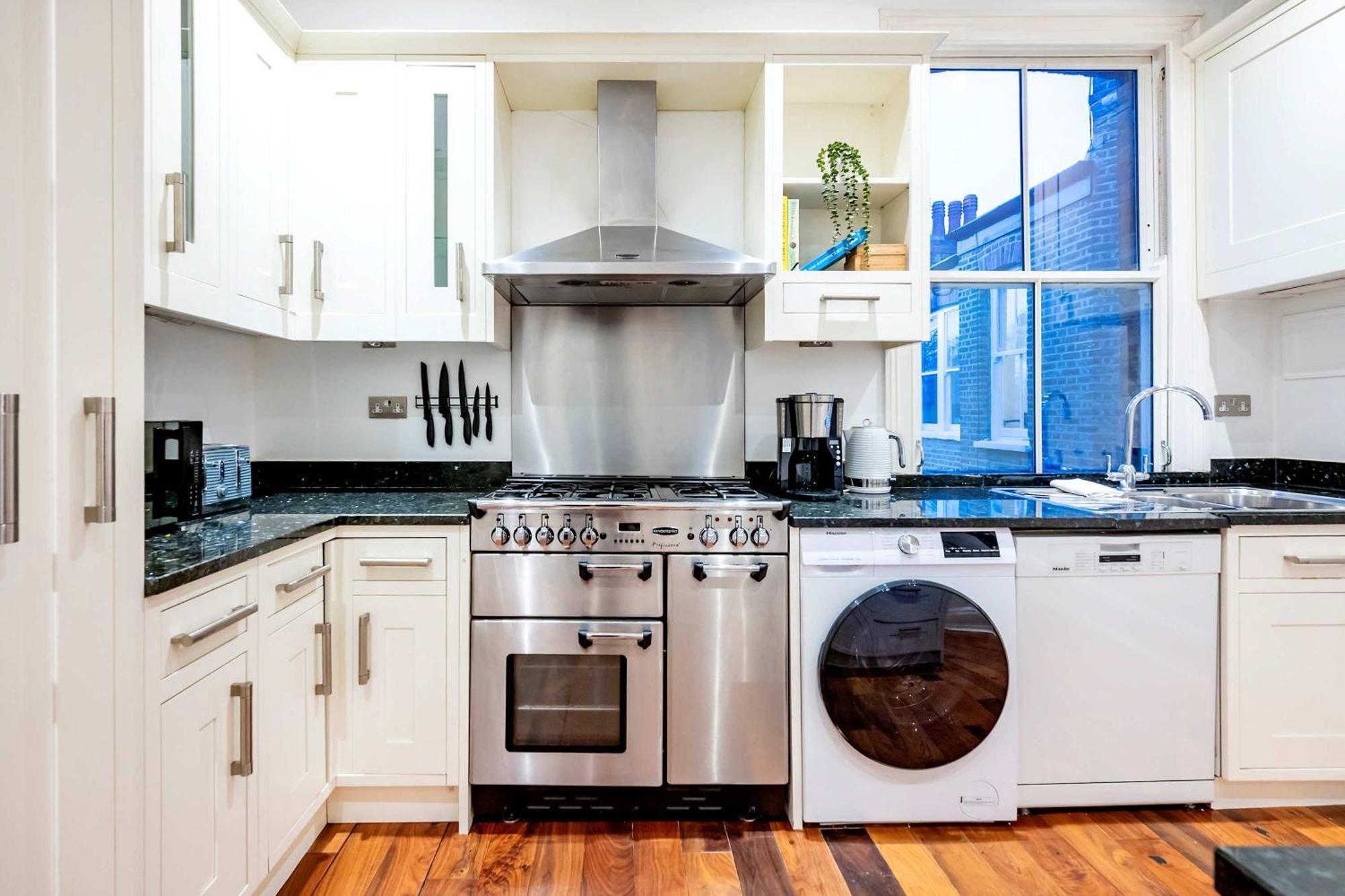 Maida Vale Mansions 2 Bed -by Out Of Office Lifestyle Appartamento